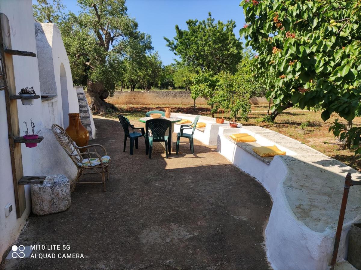 Апартаменты Trullo Sole E Vento Каровиньо Экстерьер фото
