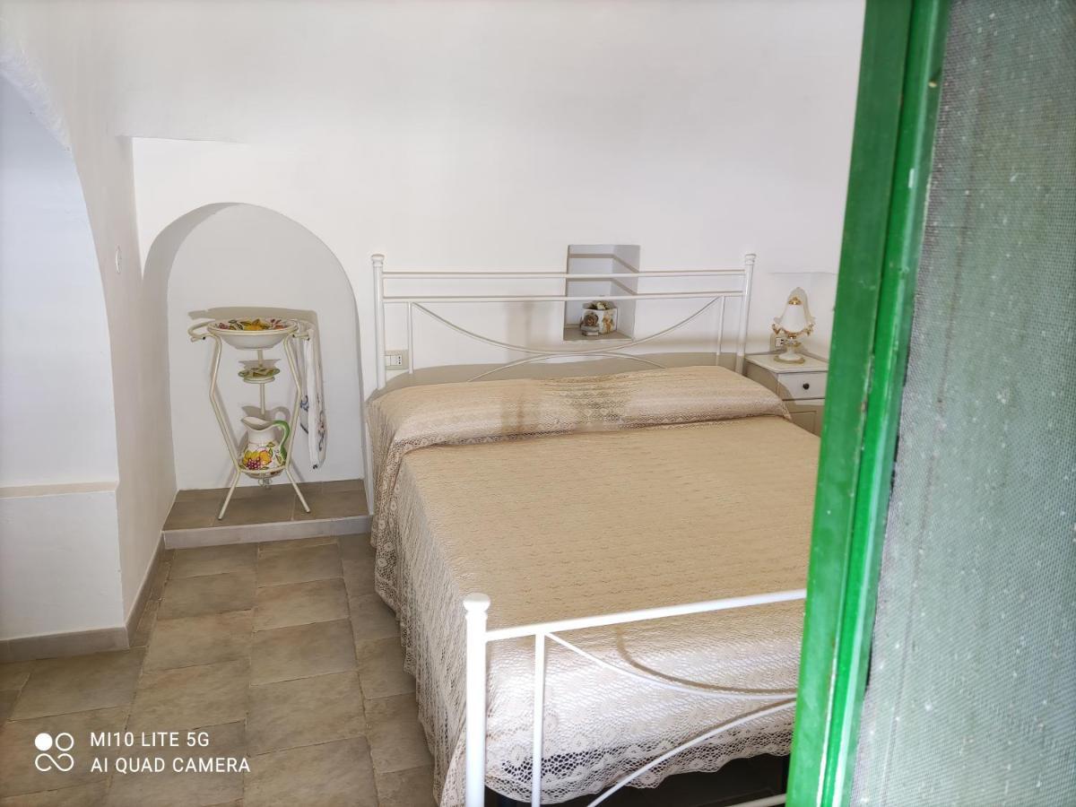 Апартаменты Trullo Sole E Vento Каровиньо Экстерьер фото